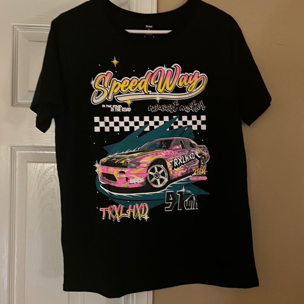 Shirt new with tags - Picture 1 of 4